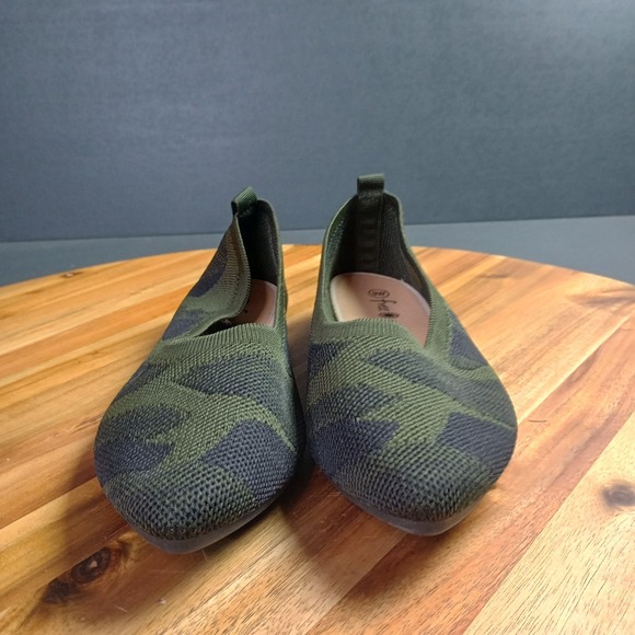 Free Reign Women's Slip On Camo Camouflage Point Toe‎ Ballet Flats Size 10 Knit - Picture 3 of 10